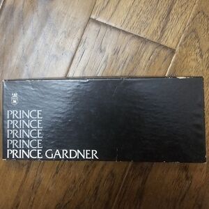 Prince Gardner bi fold wallet